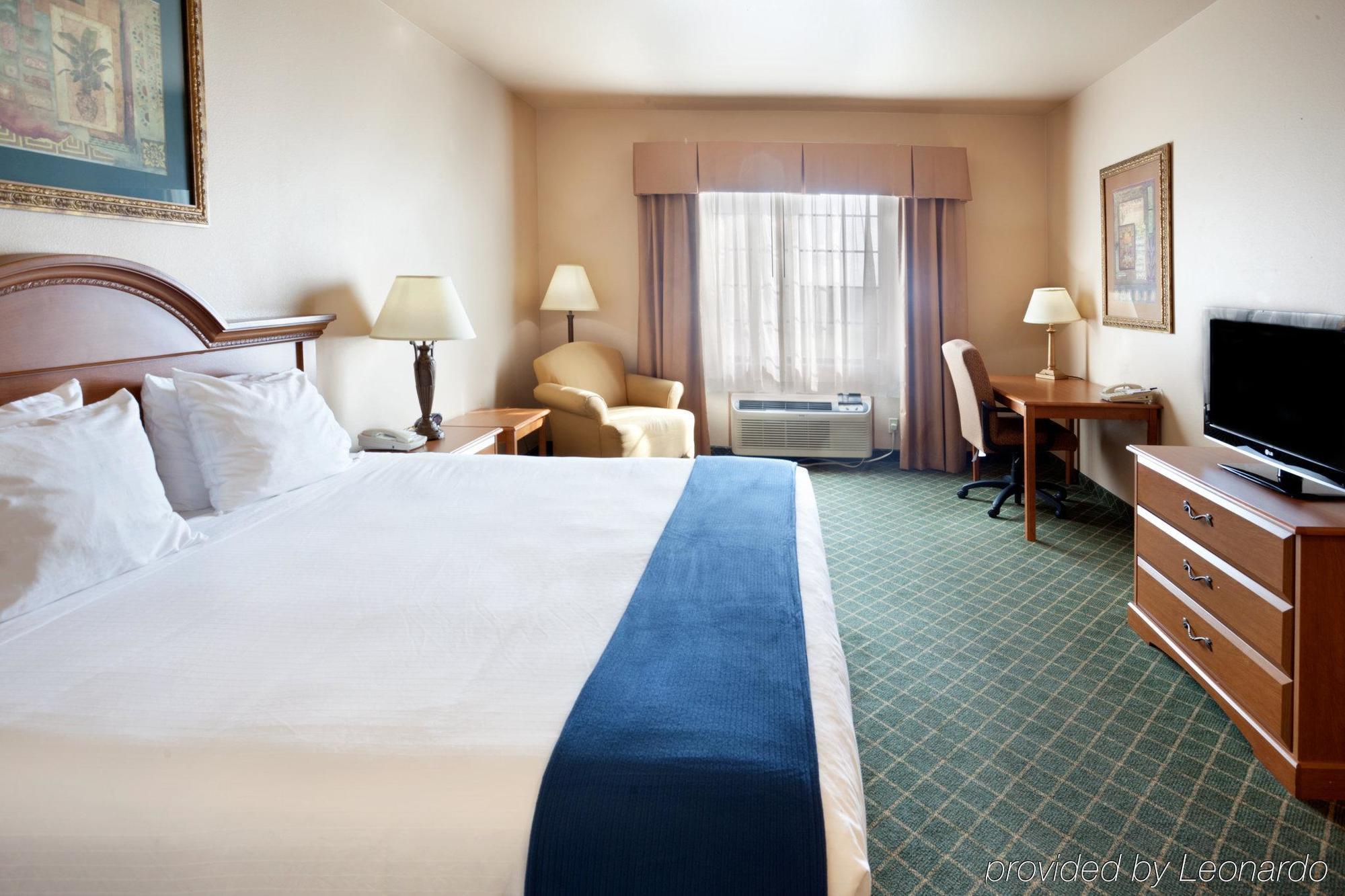 Holiday Inn Express Hotel And Suites Alice By Ihg Pokoj fotografie